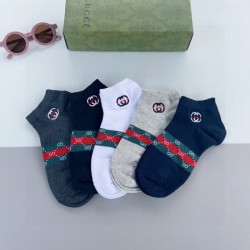 2024SS 靴下 GUCCI グッチ 気軽におしゃれを楽しめる