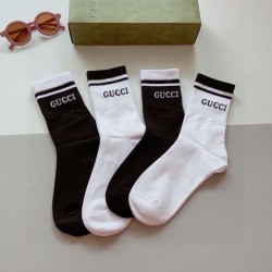 2024SS 靴下 GUCCI グッチ 春先や夏にぴったりの新作