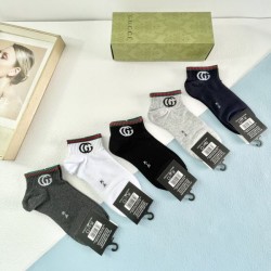 2024SS 靴下 GUCCI グッチ 今季はトップスにおすすめ