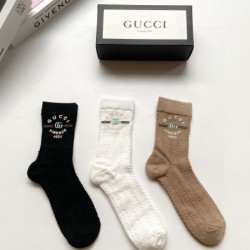 2024SS 靴下 GUCCI グッチ 今年コレクション新作登場！