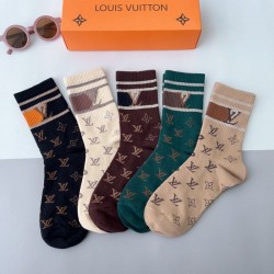 2024SS 靴下 LOUIS VUITTON ルイヴィトン 人気いっぱい