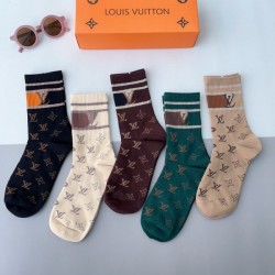 2024SS 靴下 LOUIS VUITTON ルイヴィトン 人気いっぱい