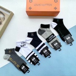 2024SS 靴下 LOUIS VUITTON ルイヴィトン 最旬アイテム