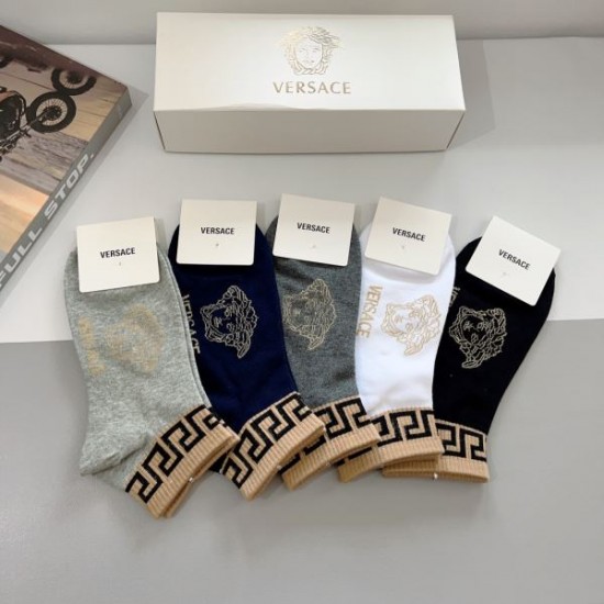 2024SS 靴下 VERSACE ヴェルサーチェ 大人カジュアルな 2024SS 靴下 VERSACE ヴェルサーチェ 大人カジュアルな