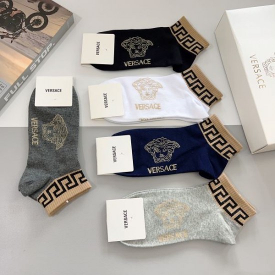 2024SS 靴下 VERSACE ヴェルサーチェ 大人カジュアルな 2024SS 靴下 VERSACE ヴェルサーチェ 大人カジュアルな