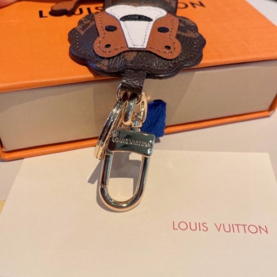 2024SS キーホルダー LOUIS VUITTON ルイヴィトン 大人でお上品 2024SS キーホルダー LOUIS VUITTON ルイヴィトン 大人でお上品