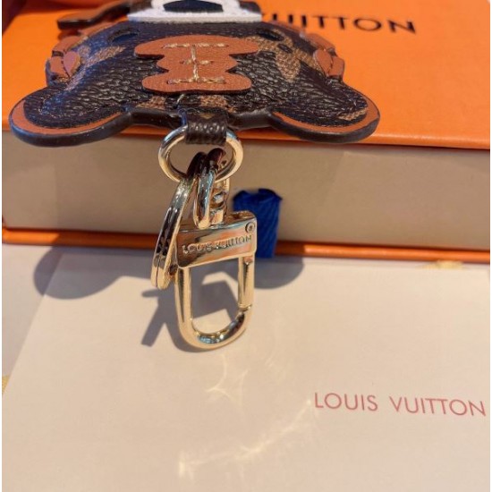 2024SS キーホルダー LOUIS VUITTON ルイヴィトン セレブも愛用