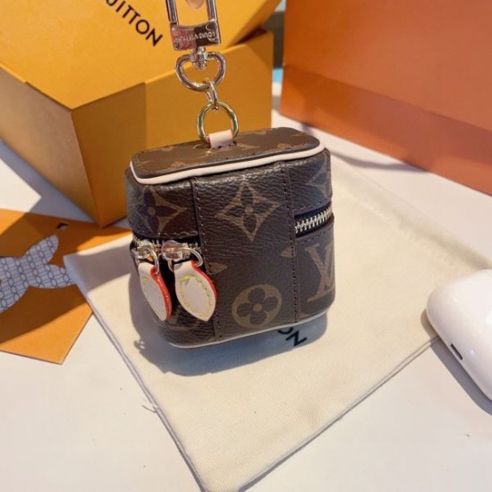 2024SS キーホルダー LOUIS VUITTON ルイヴィトン 在庫あり即発 2024SS キーホルダー LOUIS VUITTON ルイヴィトン 在庫あり即発
