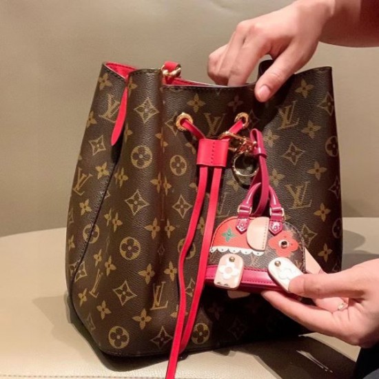 2024SS キーホルダー LOUIS VUITTON ルイヴィトン 北欧ブランド 2024SS キーホルダー LOUIS VUITTON ルイヴィトン 北欧ブランド