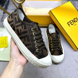 2024SS 新作在庫希少 FENDI フェンデイ レディース用 カジュアルシューズ