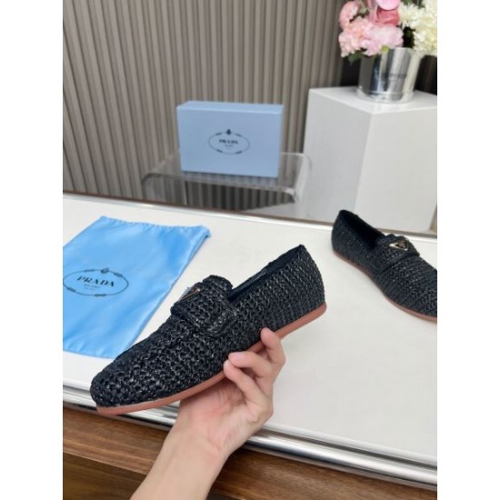 2024SS 旬デザイン PRADA プラダ レディース用 カジュアルシューズ 