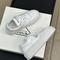 2024SS 限定生産品 PRADA プラダ レディース用 カジュアルシューズ 