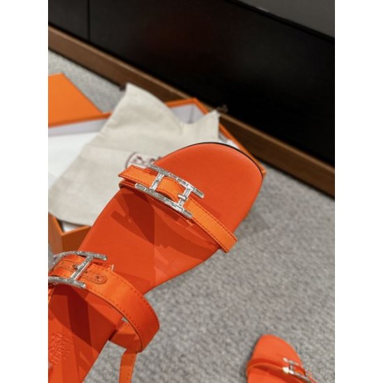 2024SS 希少!取り扱い店舗限定 HERMES エルメス レディースサンダル 2024SS 希少!取り扱い店舗限定 HERMES エルメス レディースサンダル