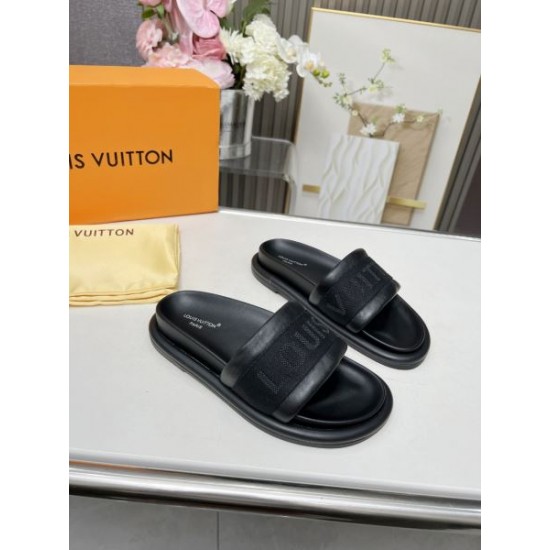 2024SS 夏らしい色味 LOUIS VUITTON ルイヴィトン レディースサンダル 2024SS 夏らしい色味 LOUIS VUITTON ルイヴィトン レディースサンダル