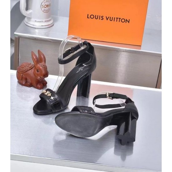 2024SS 春夏新作登場 LOUIS VUITTON ルイヴィトン レディースサンダル 2024SS 春夏新作登場 LOUIS VUITTON ルイヴィトン レディースサンダル