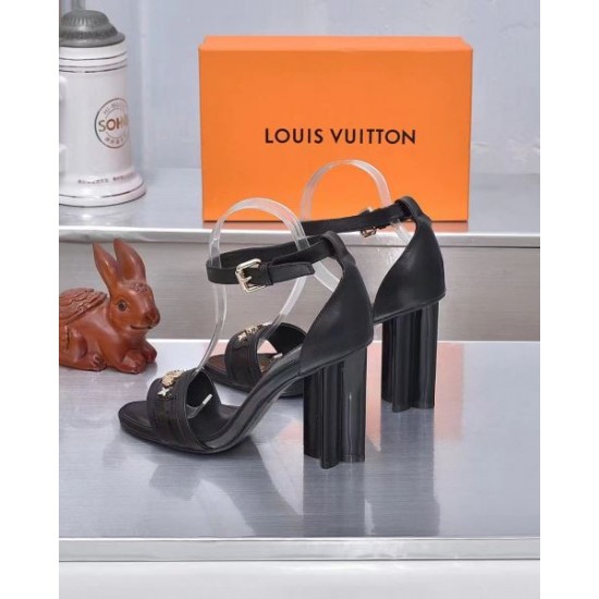 2024SS 春夏新作登場 LOUIS VUITTON ルイヴィトン レディースサンダル 2024SS 春夏新作登場 LOUIS VUITTON ルイヴィトン レディースサンダル