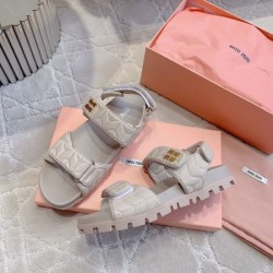 2024SS 最安値挑戦！ MIU MIU ミュウミュウ レディースサンダル