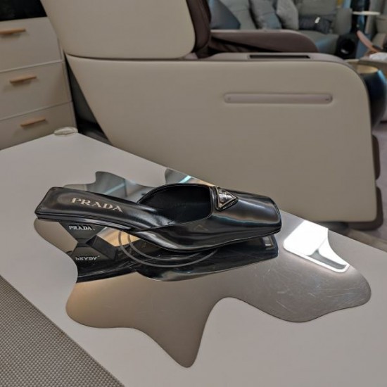 2024SS 夏に欠かせないアイテム PRADA プラダ レディースサンダル 2024SS 夏に欠かせないアイテム PRADA プラダ レディースサンダル