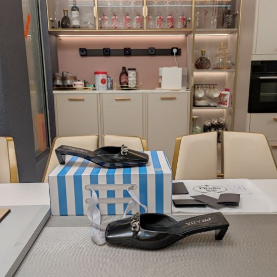 2024SS 新作限定めっちゃ綺麗色 PRADA プラダ レディースサンダル 2024SS 新作限定めっちゃ綺麗色 PRADA プラダ レディースサンダル