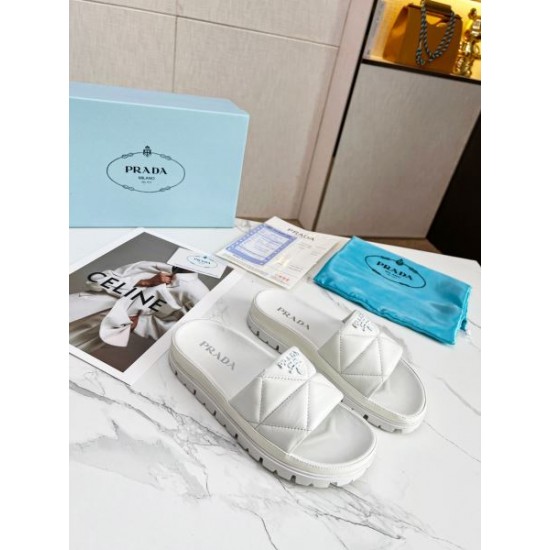 2024SS 個性的な印象に仕上がり PRADA プラダ レディースサンダル 2024SS 個性的な印象に仕上がり PRADA プラダ レディースサンダル