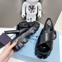 2024SS すっきりしたシルエット PRADA プラダ レディースサンダル