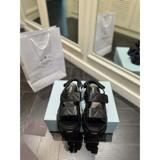 2024SS カジュアルさが強すぎる PRADA プラダ レディースサンダル 2024SS カジュアルさが強すぎる PRADA プラダ レディースサンダル
