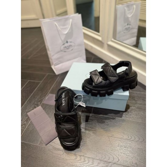 2024SS カジュアルさが強すぎる PRADA プラダ レディースサンダル 2024SS カジュアルさが強すぎる PRADA プラダ レディースサンダル