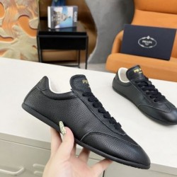 2024SS 最新デザイン PRADA プラダ レディース用 スニーカー