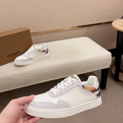 BURBERRY バーバリー 最新で一目惚れ 2024SS メンズ用 カジュアルシューズ