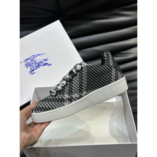 BURBERRY バーバリー お洒落さん必見 2024SS メンズ用 カジュアルシューズ BURBERRY バーバリー お洒落さん必見 2024SS メンズ用 カジュアルシューズ