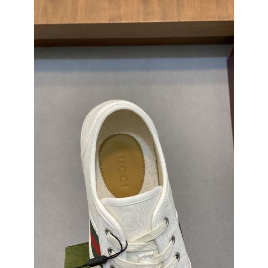 GUCCI グッチ 春夏も引き続き注目 2024SS メンズ用 カジュアルシューズ GUCCI グッチ 春夏も引き続き注目 2024SS メンズ用 カジュアルシューズ