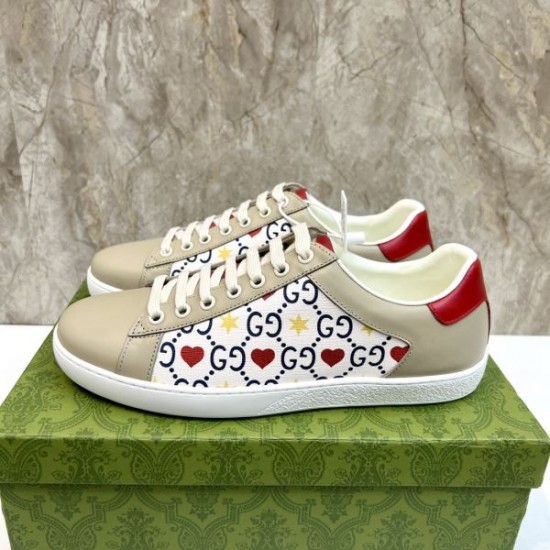 GUCCI グッチ 春夏最新作完売必至 2024SS メンズ用 カジュアルシューズ GUCCI グッチ 春夏最新作完売必至 2024SS メンズ用 カジュアルシューズ