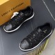 LOUIS VUITTON ルイヴィトン 激レア商品 2024SS メンズ用 カジュアルシューズ LOUIS VUITTON ルイヴィトン 激レア商品 2024SS メンズ用 カジュアルシューズ