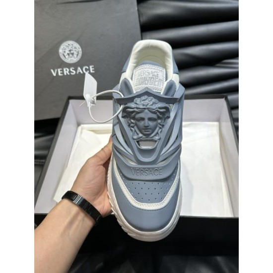 VERSACE ヴェルサーチェ 定番が欲しい方 2024SS メンズ用 カジュアルシューズ VERSACE ヴェルサーチェ 定番が欲しい方 2024SS メンズ用 カジュアルシューズ