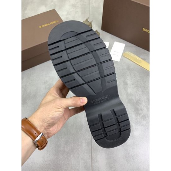 BOTTEGA VENETA ボッテガヴェネタ ギフトＯＫ 2024SS メンズ用 ビジネスシューズ