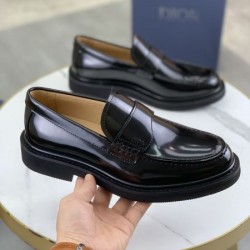 DIOR ディオール トレンドの最先端に 2024SS メンズ用 ビジネスシューズ