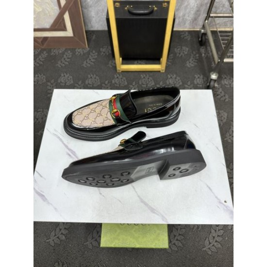 GUCCI グッチ 印象に残るデザイン 2024SS メンズ用 ビジネスシューズ GUCCI グッチ 印象に残るデザイン 2024SS メンズ用 ビジネスシューズ