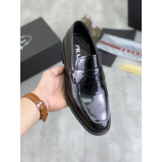 PRADA プラダ 希少!取り扱い店舗限定 2024SS メンズ用 ビジネスシューズ PRADA プラダ 希少!取り扱い店舗限定 2024SS メンズ用 ビジネスシューズ