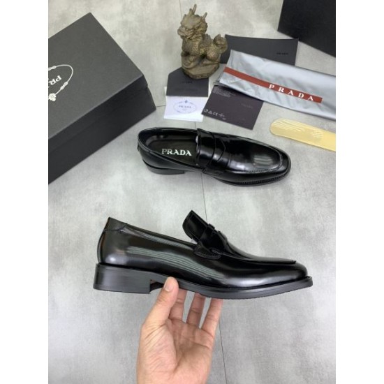PRADA プラダ 希少!取り扱い店舗限定 2024SS メンズ用 ビジネスシューズ PRADA プラダ 希少!取り扱い店舗限定 2024SS メンズ用 ビジネスシューズ