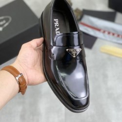 PRADA プラダ この時季だからお買い得 2024SS メンズ用 ビジネスシューズ 