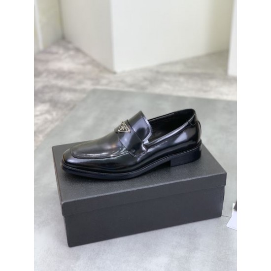 PRADA プラダ この時季だからお買い得 2024SS メンズ用 ビジネスシューズ PRADA プラダ この時季だからお買い得 2024SS メンズ用 ビジネスシューズ