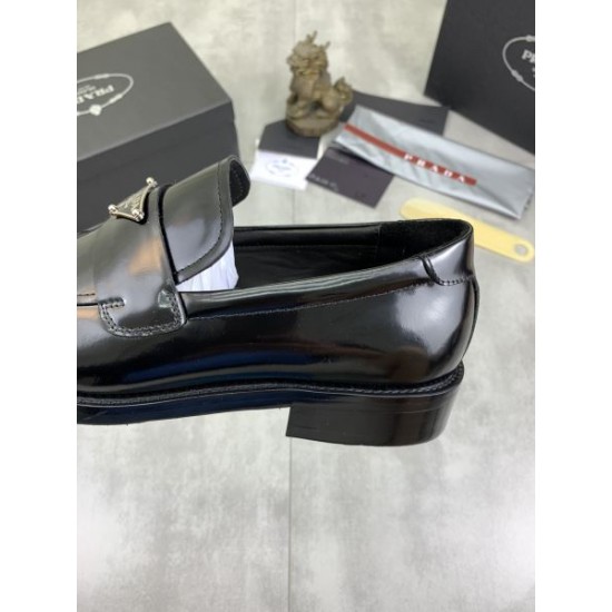 PRADA プラダ この時季だからお買い得 2024SS メンズ用 ビジネスシューズ PRADA プラダ この時季だからお買い得 2024SS メンズ用 ビジネスシューズ