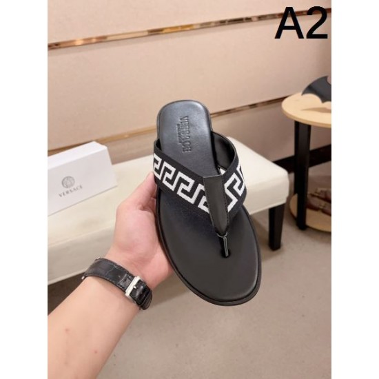 VERSACE ヴェルサーチェ 大人気限定カラー 2024SS メンズ用 サンダル VERSACE ヴェルサーチェ 大人気限定カラー 2024SS メンズ用 サンダル