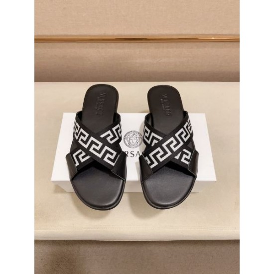 VERSACE ヴェルサーチェ 期間限定VIPセール 2024SS メンズ用 サンダル VERSACE ヴェルサーチェ 期間限定VIPセール 2024SS メンズ用 サンダル