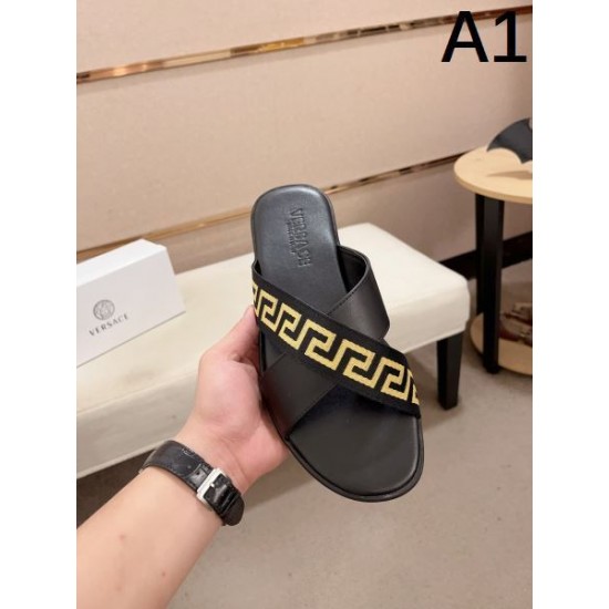VERSACE ヴェルサーチェ 顧客セール大特価 2024SS メンズ用 サンダル VERSACE ヴェルサーチェ 顧客セール大特価 2024SS メンズ用 サンダル