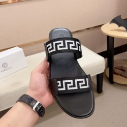 VERSACE ヴェルサーチェ 海外限定アイテム 2024SS メンズ用 サンダル