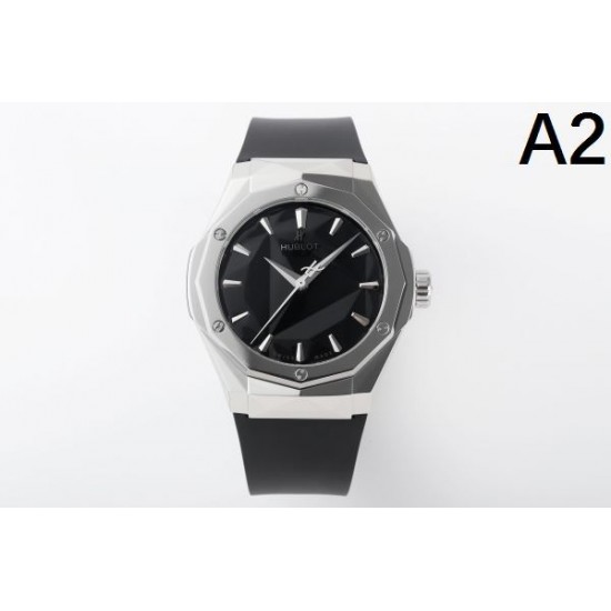 2024SS 日本でも大人気のモデル HUBLOT ウブロ 時計 ウォッチ