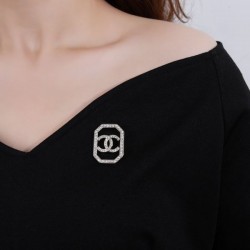 2024SS CHANEL シャネル ブローチ 日本でも大人気のモデル