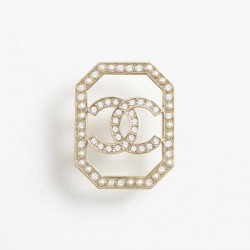 2024SS CHANEL シャネル ブローチ 日本でも大人気のモデル