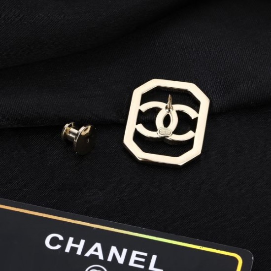 2024SS CHANEL シャネル ブローチ 日本でも大人気のモデル